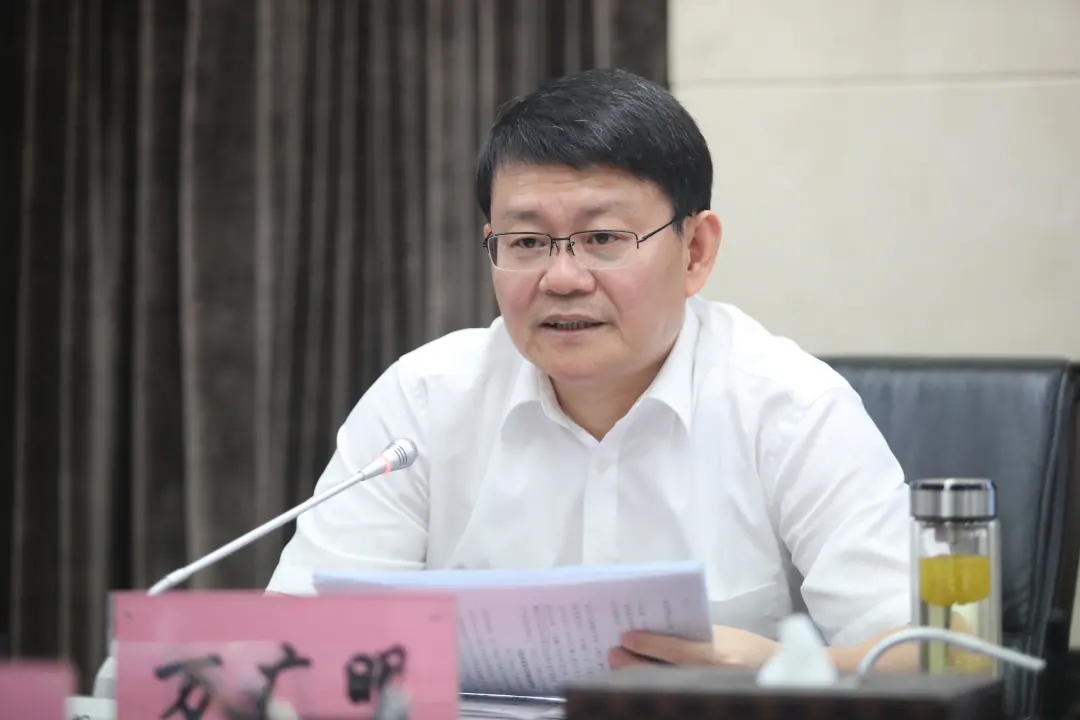 万广明在南昌城市荣耀（中国）集团调研